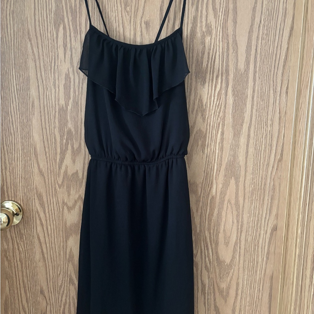 Elegant Black Sleeveless Dress